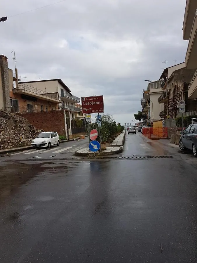 La Casita Il Poggio Del Sole Apartman Letojanni